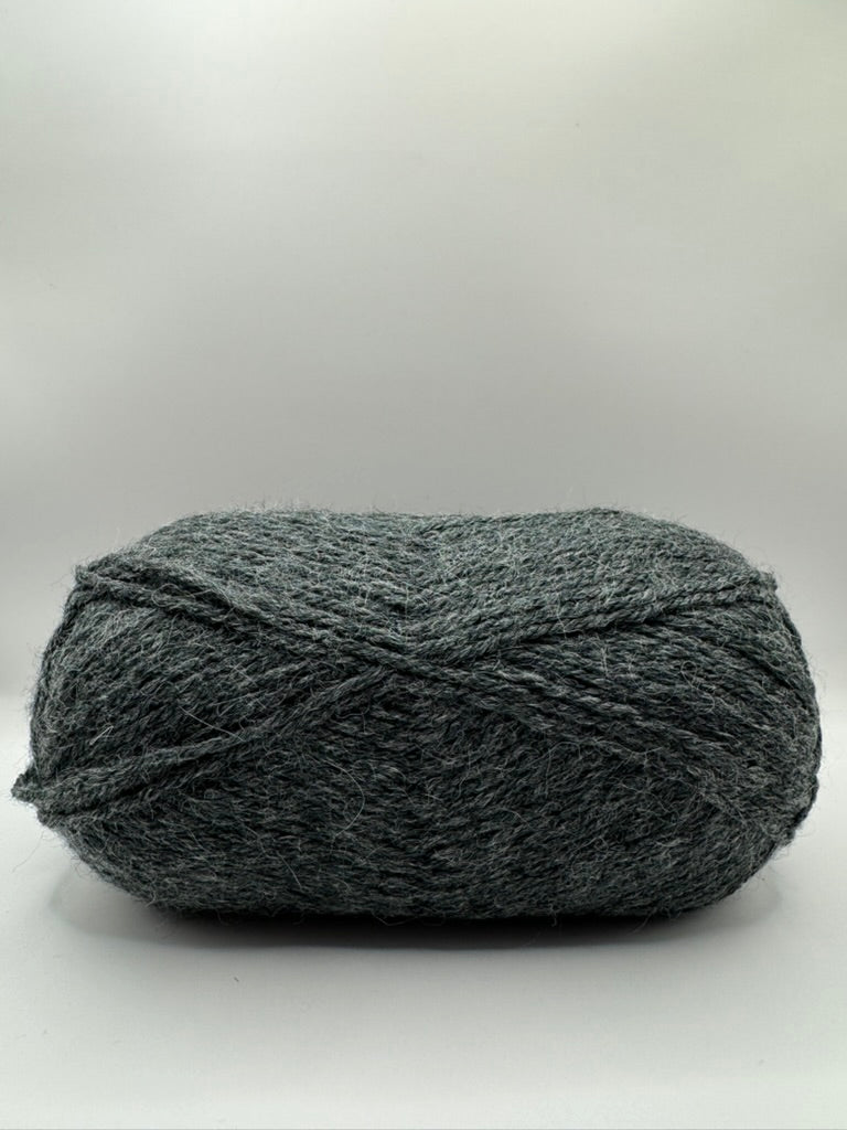 Craftytop™ Alpaca Wool Yarn – Charcoal Gray