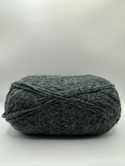 Craftytop™ Alpaca Wool Yarn – Charcoal Gray