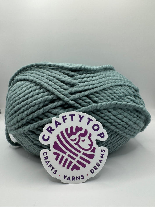 Craftytop™ Wool Yarn – Pale Green