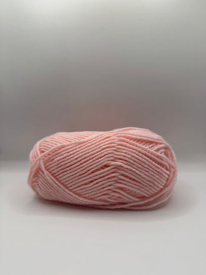 Craftytop™ Worsted Yarn – Light Pink
