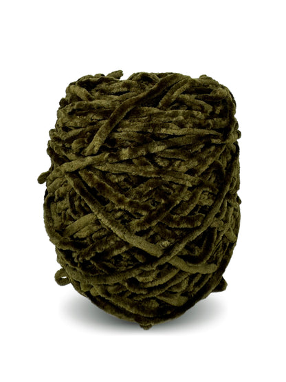 Deep green velvet yarn ball for knitting and crochet – Saturn Rings